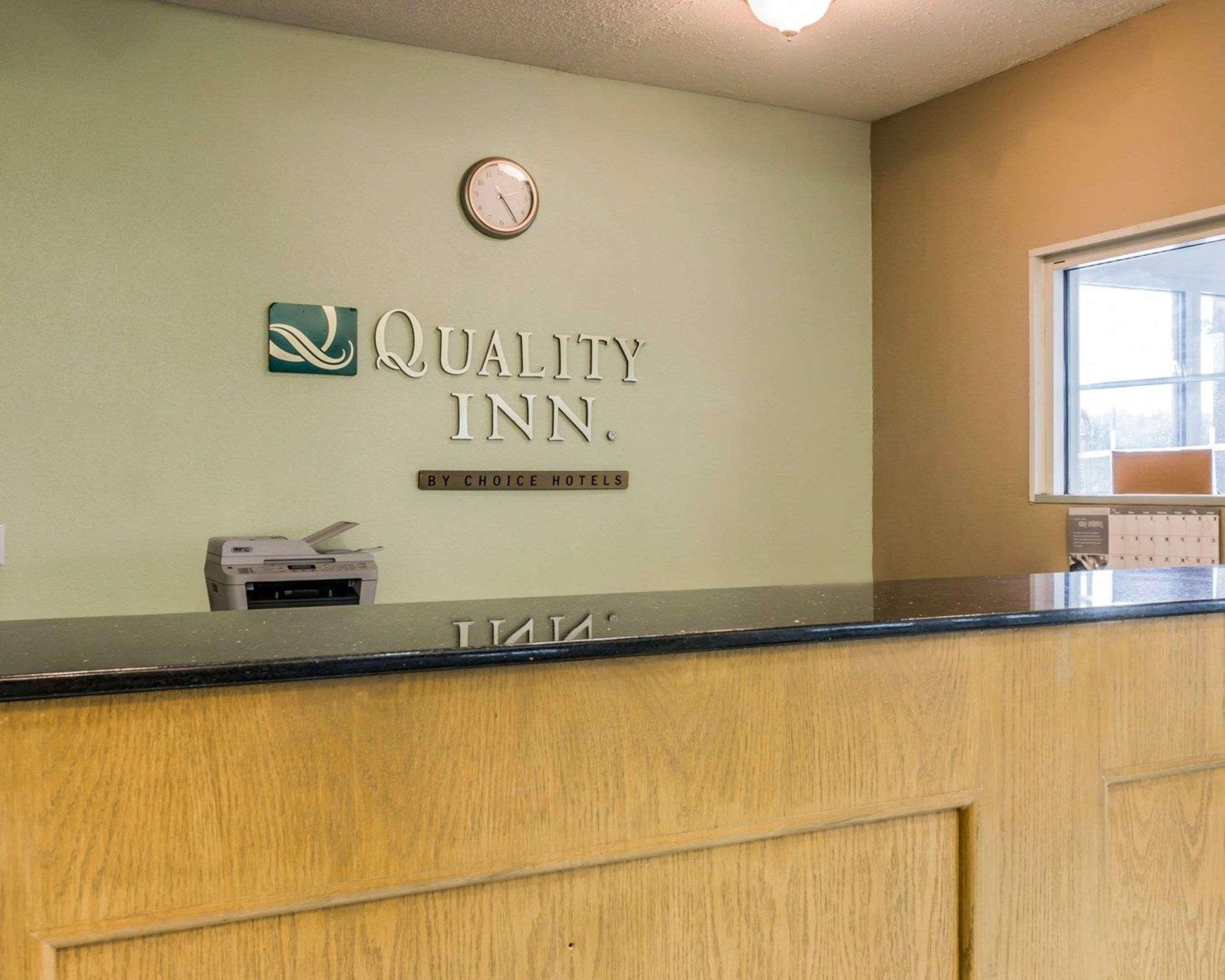 Quality Inn I-94 Near Wings Stadium Kalamazoo Exterior photo